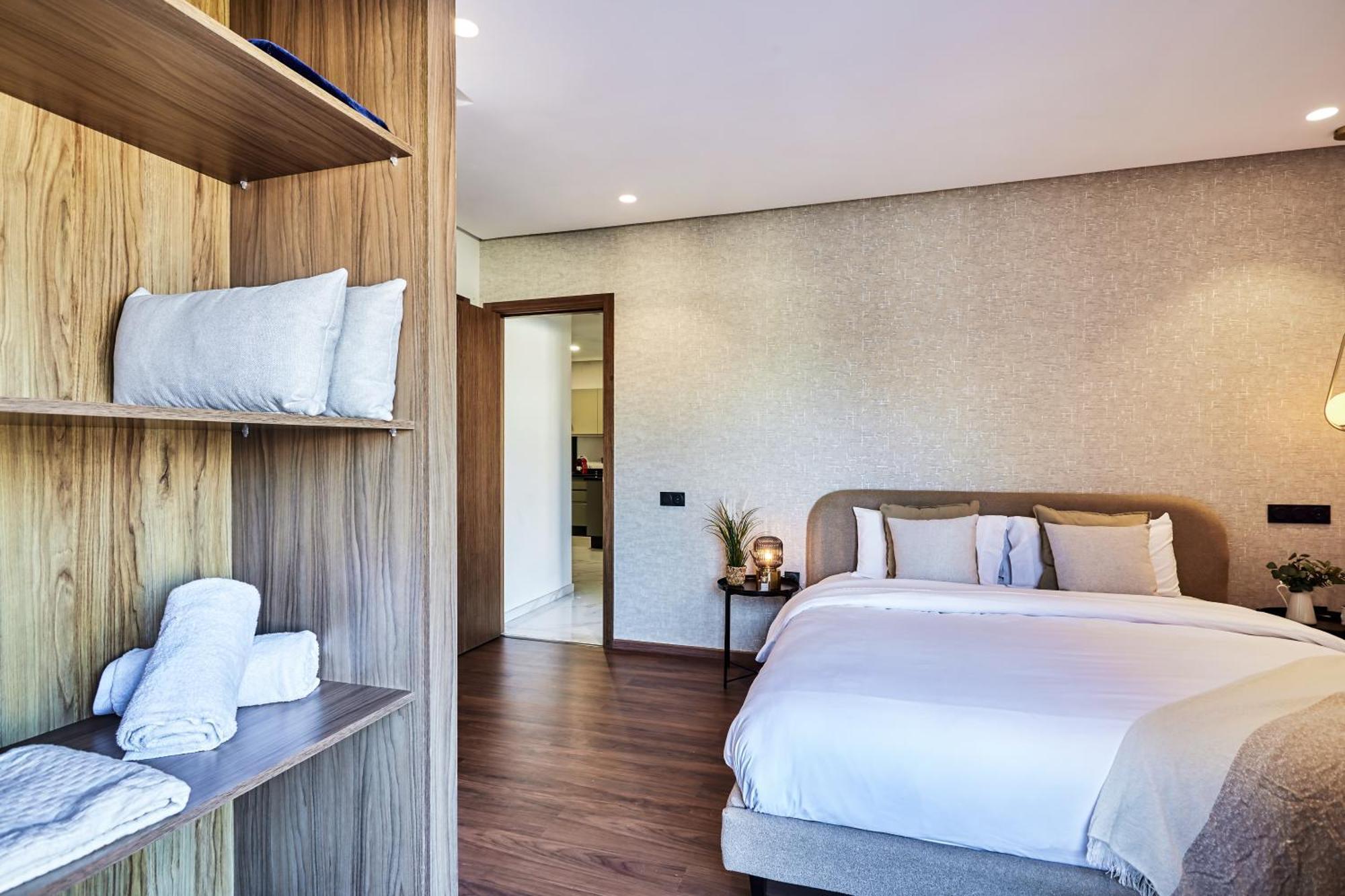 Sleek And Modern 2-Bed Unit In Downtown Casa Appartement Casablanca Buitenkant foto