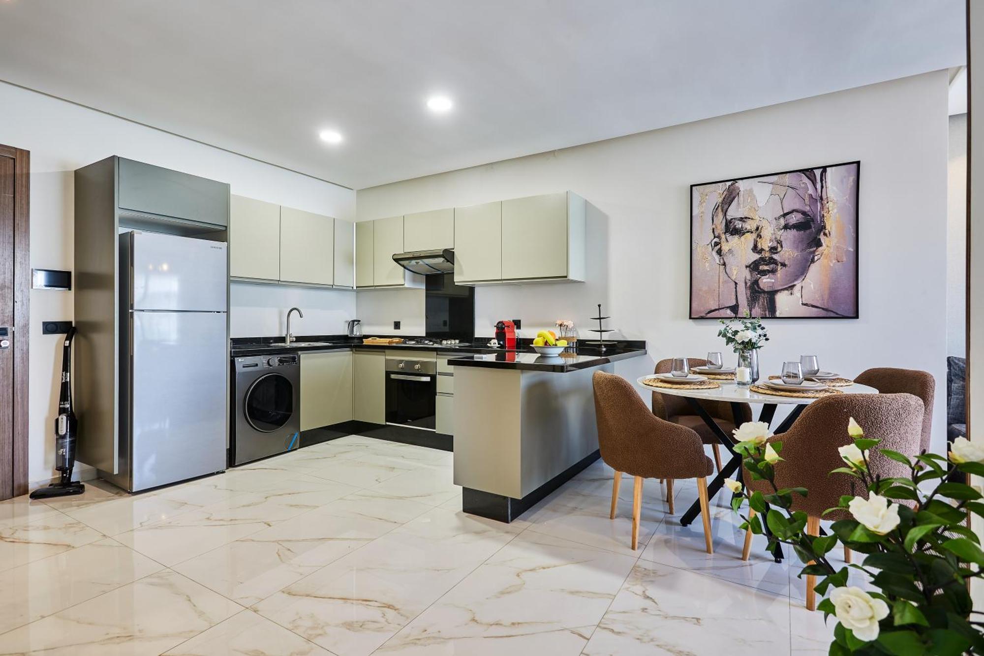Sleek And Modern 2-Bed Unit In Downtown Casa Appartement Casablanca Buitenkant foto